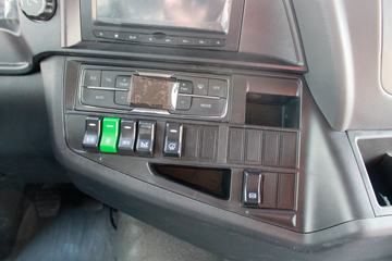 �й����� �ǵ¿�SITRAK G7H�ؿ� ɽ���� 400���� 8X4 ��ж��(ZZ3316V356SE1)ͼƬ