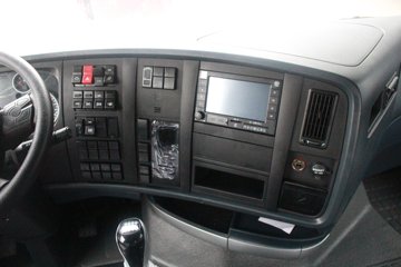 �й����� HOWO T7H�ؿ� ���а� 540���� 6X4ǣ����(ZZ4257W344HE1X)ͼƬ