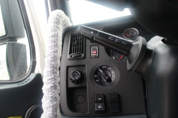 �й����� HOWO T7H�ؿ� ���а� 540���� 6X4ǣ����(ZZ4257W344HE1X)ͼƬ