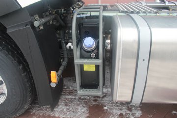 �й����� HOWO T7H�ؿ� ���а� 540���� 6X4ǣ����(ZZ4257W344HE1X)ͼƬ