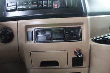 �й����� HOWO T5G�ؿ� 480���� 8X8 ������ҵ������ͼƬ