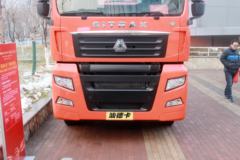 中国重汽 汕德卡SITRAK C7H重卡 430马力 6X4 LNG牵引车(ZZ4256V384HE1LB)