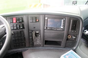 �й�����HOWO T6G 380���� 8X4 ������ж��(ZZ3317N306WE1)ͼƬ