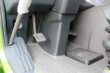 �й�����HOWO T6G 380���� 8X4 ������ж��(ZZ3317N306WE1)ͼƬ