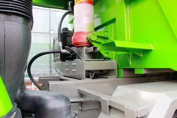 �й�����HOWO T6G 380���� 8X4 ������ж��(ZZ3317N306WE1)ͼƬ