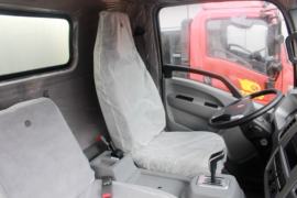 统帅&nbsp;垃圾运输车驾驶室图片