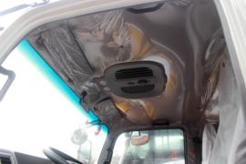 统帅&nbsp;垃圾运输车驾驶室图片