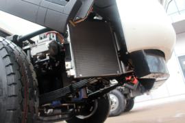 统帅&nbsp;垃圾运输车底盘图片