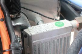 统帅&nbsp;垃圾运输车底盘图片