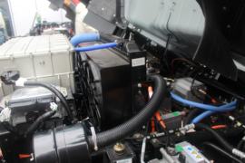 统帅&nbsp;垃圾运输车底盘图片