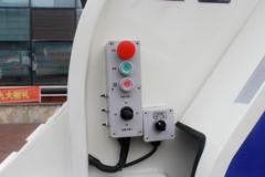 中国重汽HOWO 统帅 氢燃料压缩式垃圾车(ZZ5107ZYSG4215Z199FCEV)