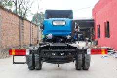 解放 虎VH 大王版 160马力 5.4米排半厢式轻卡底盘(CA5102XXYP40K2L4E5A85-3)