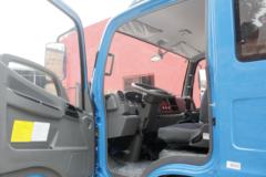 解放 虎VH 大王版 160马力 5.4米排半厢式轻卡底盘(CA5102XXYP40K2L4E5A85-3)