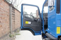 解放 虎VH 大王版 160马力 5.4米排半厢式轻卡底盘(CA5102XXYP40K2L4E5A85-3)