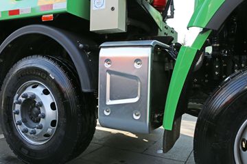 �����ؿ� ����H6000 375���� 8X4 6.5����ж��ͼƬ