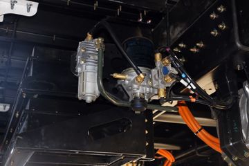 �����ؿ� ����L6000 4X2 9�׵綯�ػ���ͼƬ