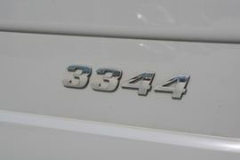 奔驰Actros&nbsp;牵引车外观                                                图片