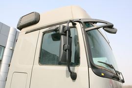 奔驰Actros&nbsp;牵引车外观                                                图片