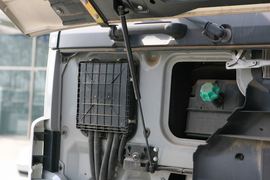 奔驰Actros&nbsp;牵引车外观                                                图片