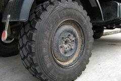 奔驰 Unimog系列 178马力 4X4越野卡车(型号U4000)