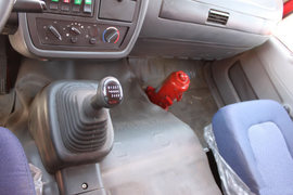 奥威J5P&nbsp;自卸车驾驶室                                               图片