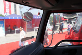 奥威J5P&nbsp;自卸车驾驶室                                               图片