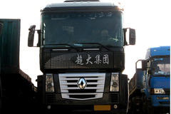 雷诺 Magnum DXI系列重卡 480马力 4X2 牵引车