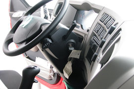 雷诺Premium&nbsp;牵引车驾驶室                                               图片