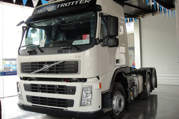 沃尔沃 FM重卡 400马力 6X2R 牵引车