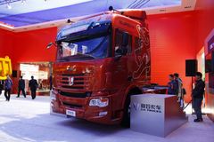 联合卡车 U460重卡 460马力 6X4牵引车