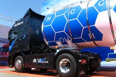 联合卡车U400 400马力 4X2 牵引车(轻量化)(SQR4180D6Z)