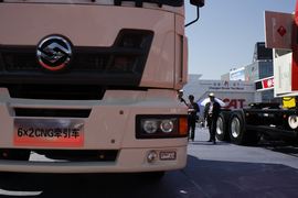 远威&nbsp;牵引车外观                                                图片