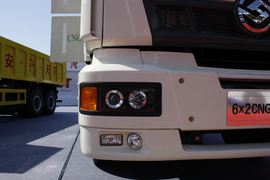 远威&nbsp;牵引车外观                                                图片