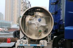 中国重汽 豪瀚J7G重卡 质行版 430马力 6X4 LNG牵引车(ZZ4255N3847E1L)