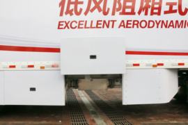 HOWO T7H 牵引车上装                                                图片