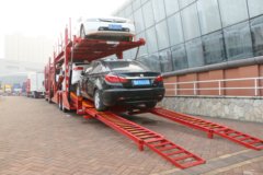 中国重汽 豪瀚J5G重卡 340马力 6X2 中置轴轿运车(ZZ1225N50C3E1)