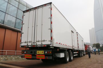 SITRAK C7H &nbsp;载货车外观                                                图片