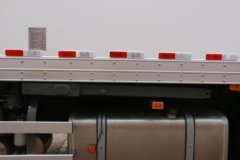 中国重汽 汕德卡SITRAK C7H重卡 480马力 6X2中置轴货运车(ZZ5266ZKXV603HE1)