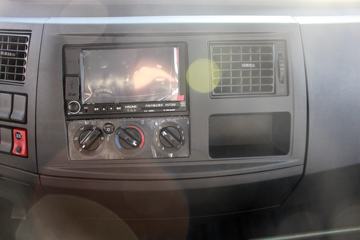 ���� ������D12�п� 190���� 4X2 9.85����ʽ�ػ���(EQ5181XXYL9BDKAC)ͼƬ