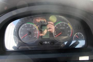 ���� ������D12�п� 190���� 4X2 9.85����ʽ�ػ���(EQ5181XXYL9BDKAC)ͼƬ