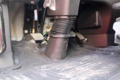 东风 多利卡D12中卡 190马力 4X2 9.85米厢式载货车(EQ5181XXYL9BDKAC)