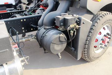 ���� ������D12�п� 190���� 4X2 9.85����ʽ�ػ���(EQ5181XXYL9BDKAC)ͼƬ