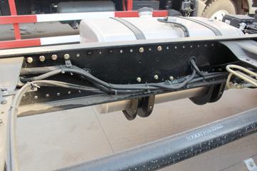 ���� ������D12�п� 190���� 4X2 9.85����ʽ�ػ���(EQ5181XXYL9BDKAC)ͼƬ