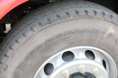 上汽红岩 杰豹重卡 245马力 4X2 冷藏车(飞球牌)(ZJL5186XLCC5)