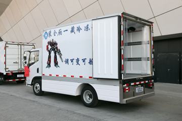 跃进底盘&nbsp;冷藏车外观图片