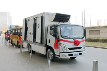 跃进底盘&nbsp;冷藏车外观图片