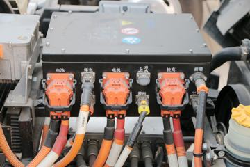 Ծ�� ��ԽEC100 14T 4.1�׵��Ŵ��綯��ʽ�Ῠ140kWhͼƬ