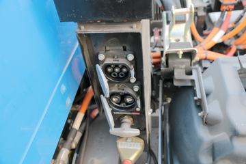 Ծ�� ��ԽEC100 14T 4.1�׵��Ŵ��綯��ʽ�Ῠ140kWhͼƬ