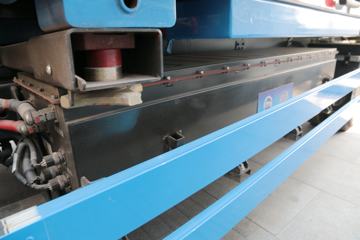 Ծ�� ��ԽEC100 14T 4.1�׵��Ŵ��綯��ʽ�Ῠ140kWhͼƬ