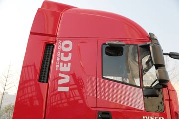 �������� ��ʨC500�ؿ� ������ 560���� 6X4ǣ����ͼƬ